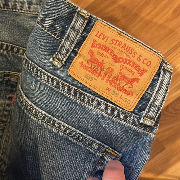 Levi’s 559 size 38x30 - Picture 4 of 5